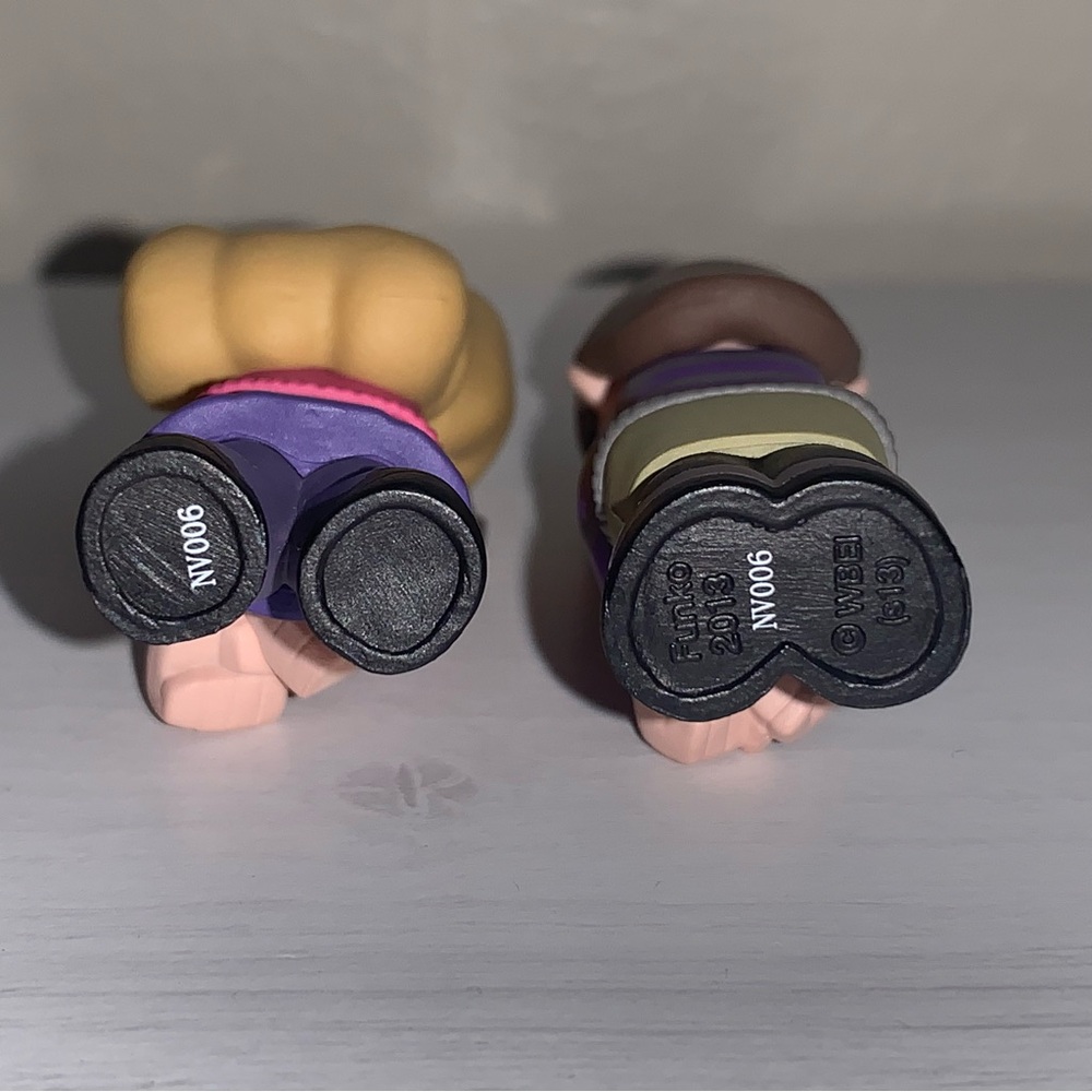 The Big Bang Theory Lot of 2 Funko Mystery Minis Bernadette & Amy Figures 2013 - Picture 8 of 8